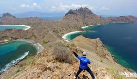 gallery/padar_island/scenery-padar-island-from-the-hill-1.jpg